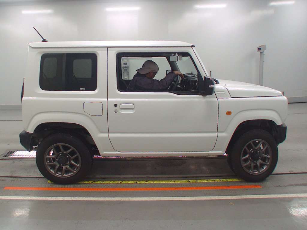 2019 Suzuki Jimny JB64W[2]