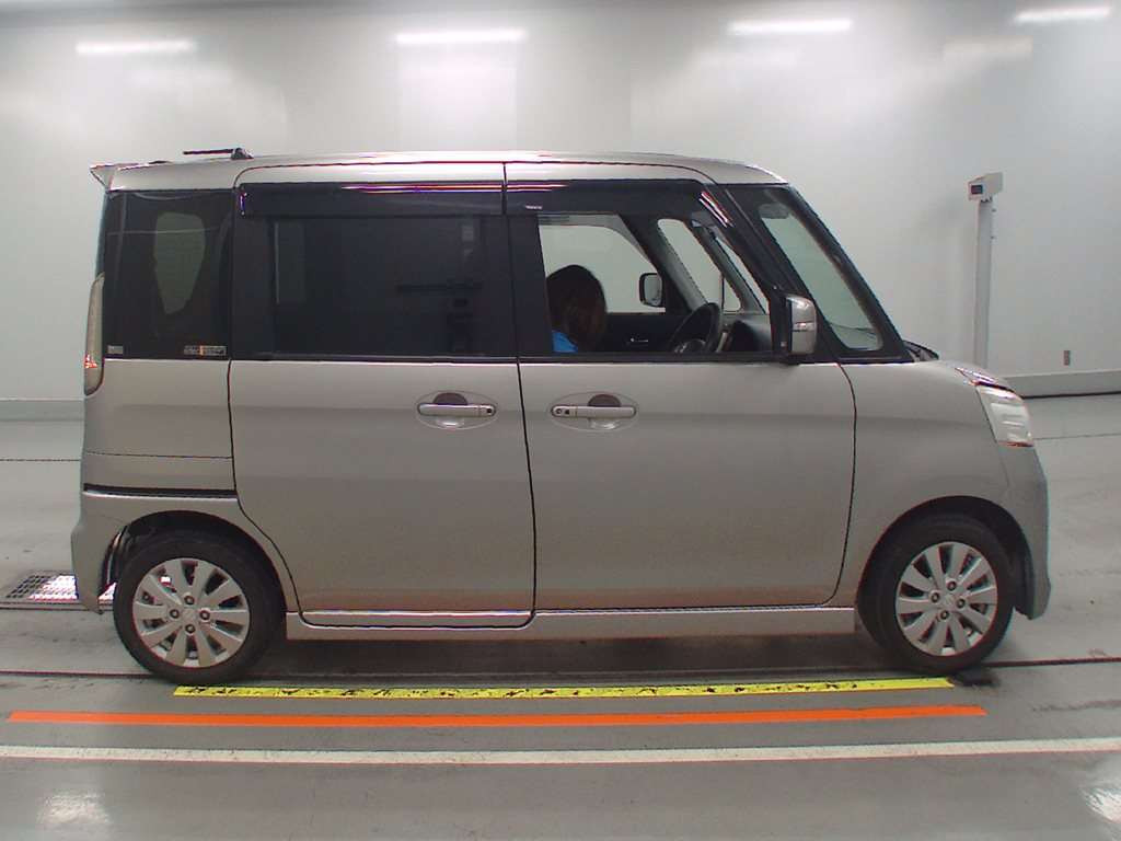 2013 Suzuki Spacia Custom MK32S[2]