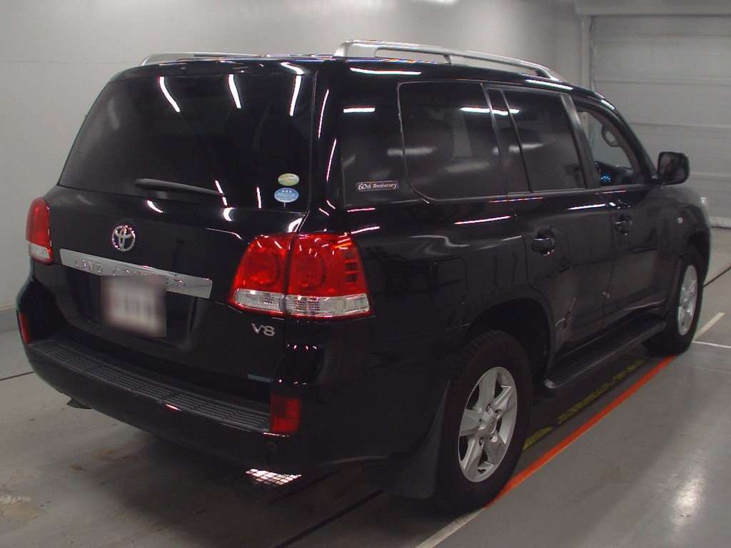 2010 Toyota Land Cruiser URJ202W[1]