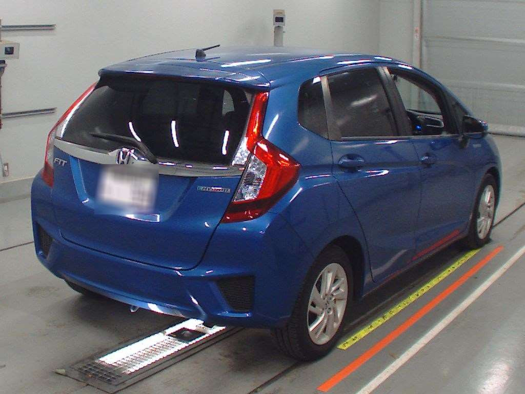 2014 Honda Fit Hybrid GP5[1]