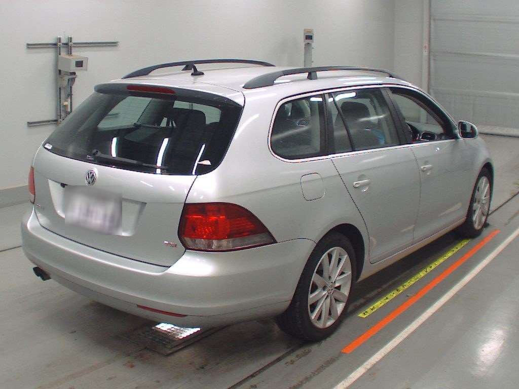 2010 Volkswagen Golf Variant 1KCAV[1]