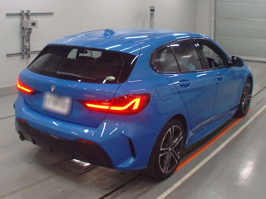 2019 BMW 1 Series 7K15[1]