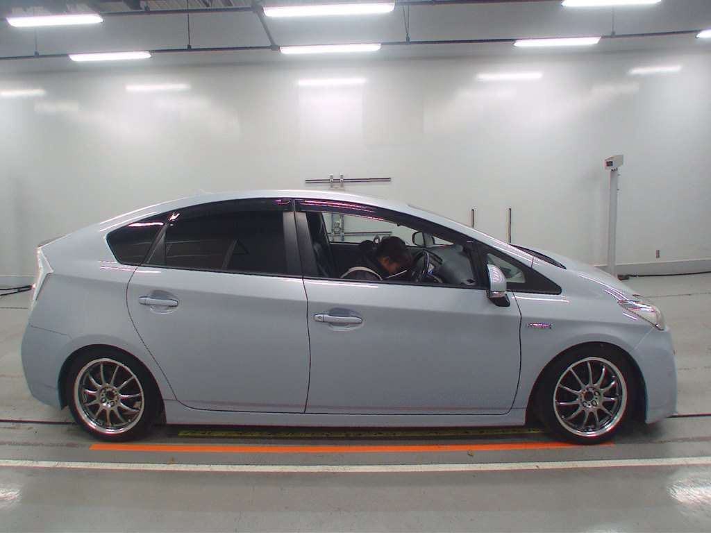 2009 Toyota Prius ZVW30[2]