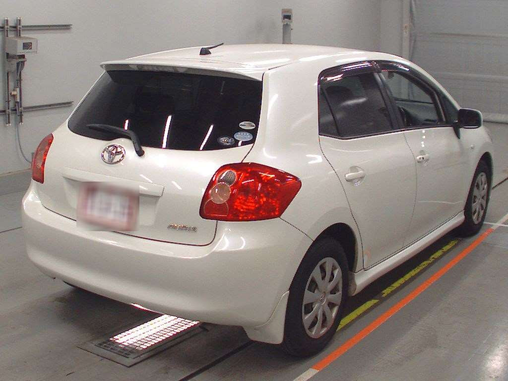 2008 Toyota Auris NZE151H[1]