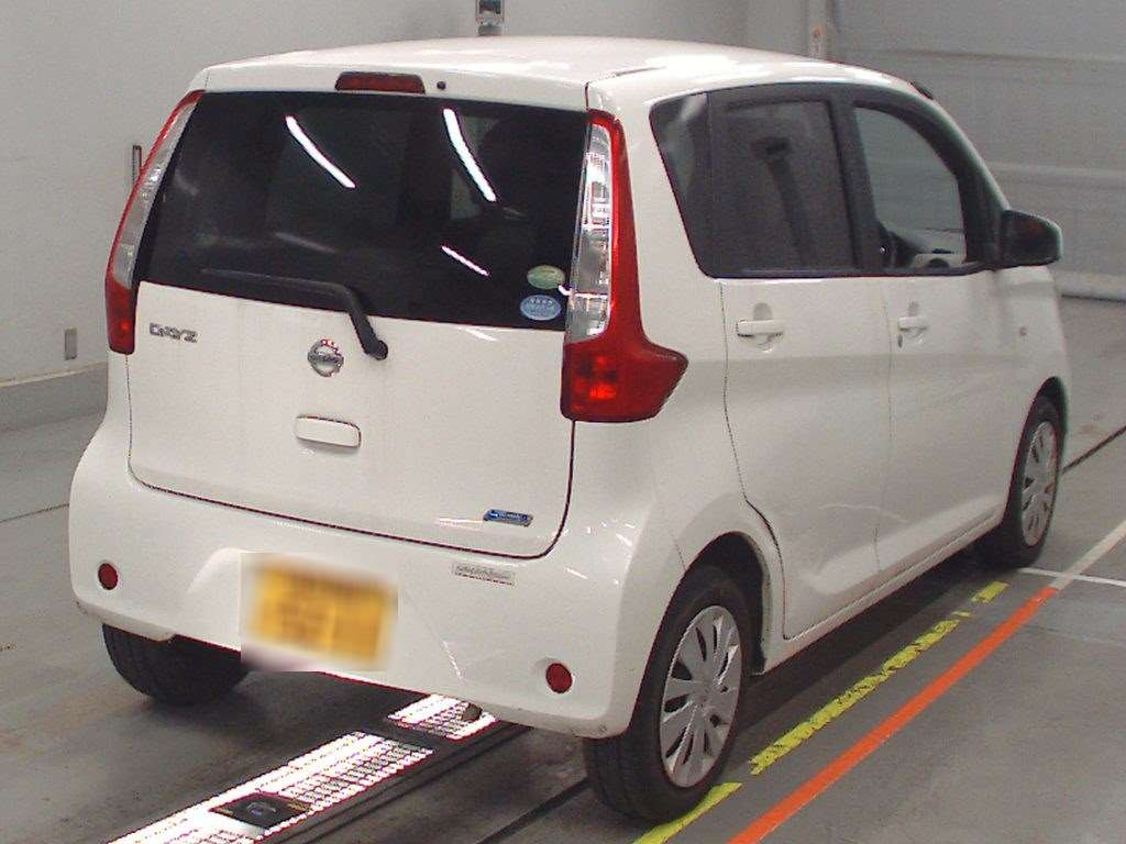 2014 Nissan DAYZ B21W[1]