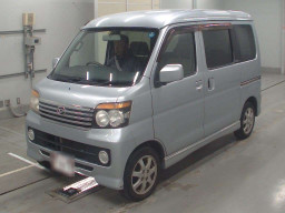 2009 Daihatsu Atrai Wagon