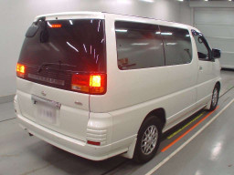 2001 Nissan Elgrand