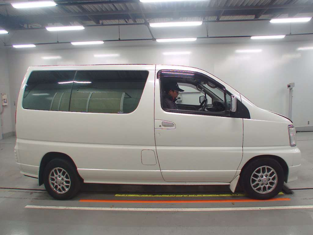 2001 Nissan Elgrand APE50[2]