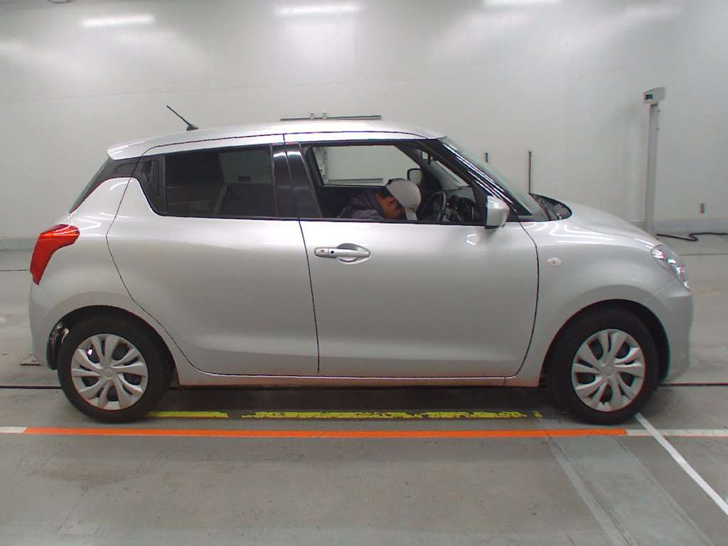 2021 Suzuki Swift ZC83S[2]