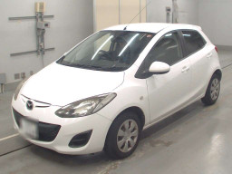 2014 Mazda Demio