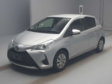 2017 Toyota Vitz