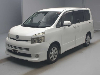 2007 Toyota Voxy