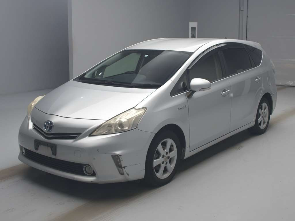 2012 Toyota Prius alpha ZVW41W[0]