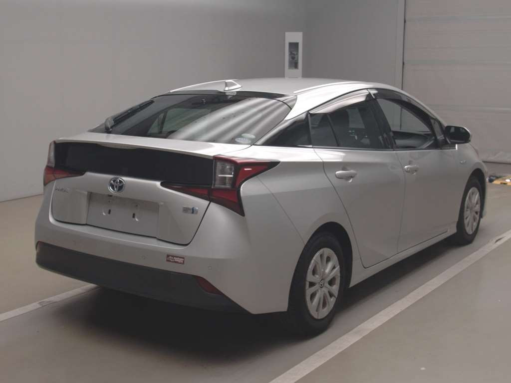 2019 Toyota Prius ZVW51[1]