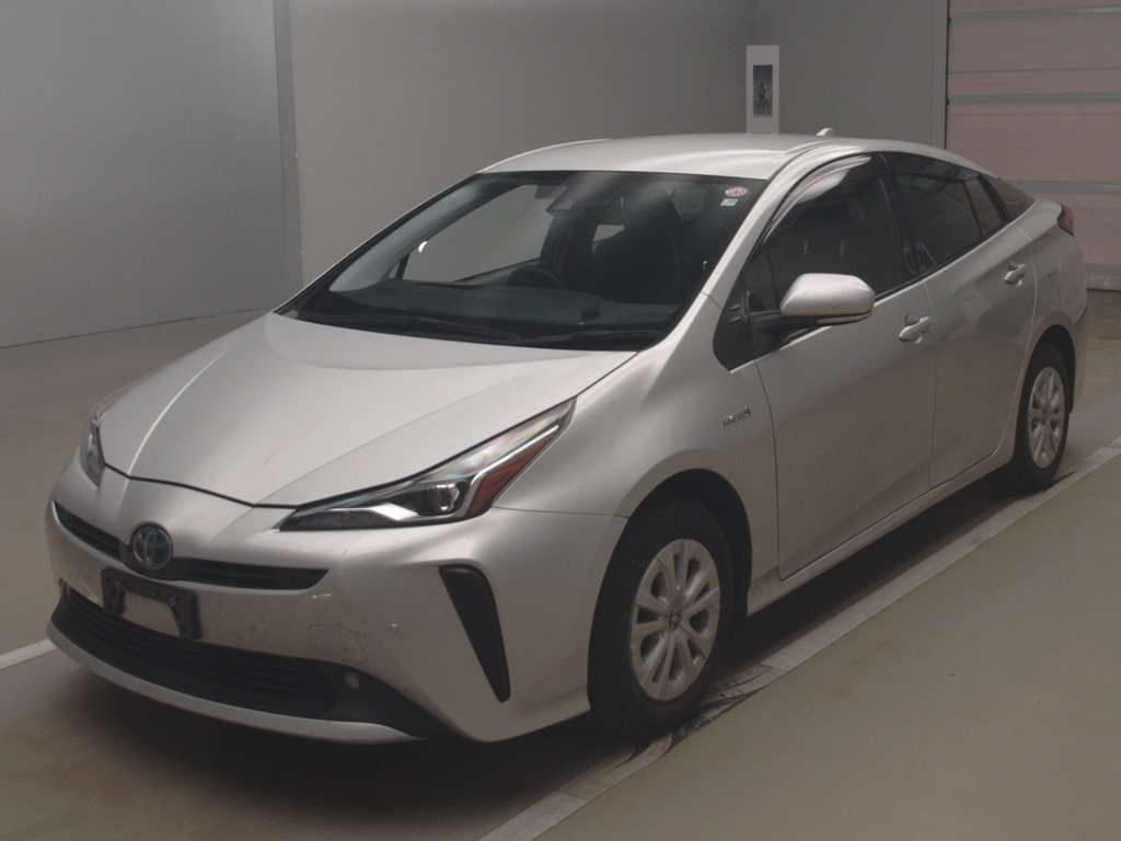 2019 Toyota Prius ZVW55[0]