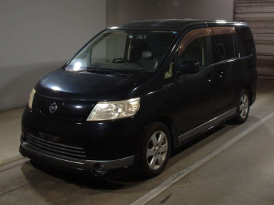 2005 Nissan Serena