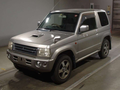 2004 Mitsubishi Pajero Mini