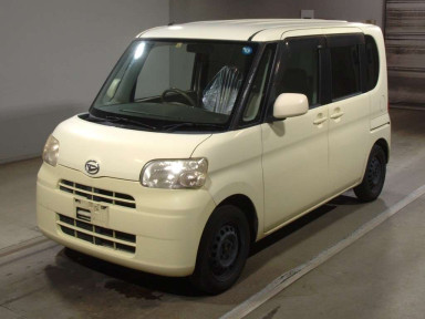 2010 Daihatsu Tanto