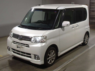 2012 Daihatsu Tanto