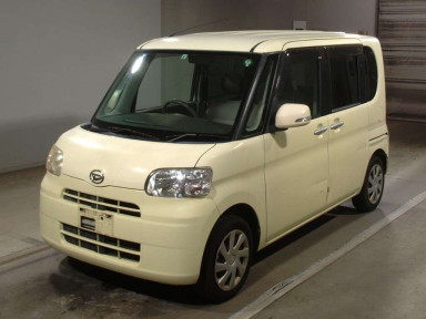 2011 Daihatsu Tanto