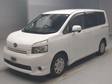 2009 Toyota Voxy