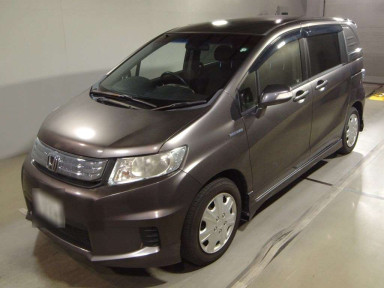 2013 Honda Freed spike hybrid