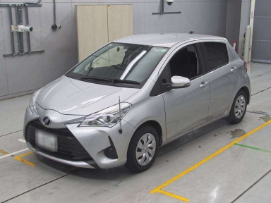 2017 Toyota Vitz