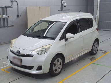 2013 Toyota Ractis