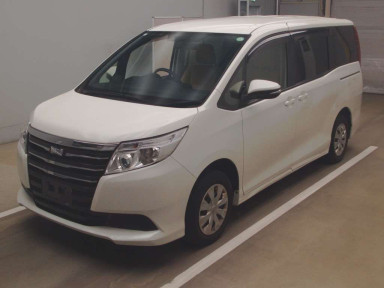 2015 Toyota Noah