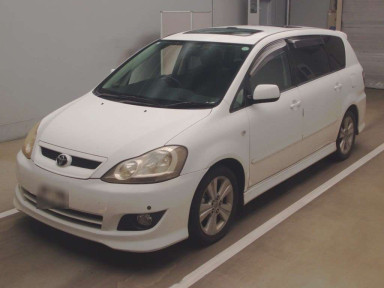 2005 Toyota Ipsum