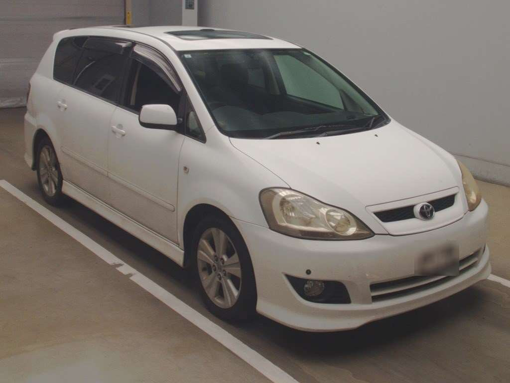 2005 Toyota Ipsum ACM21W[2]