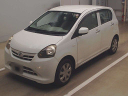 2011 Daihatsu Mira es