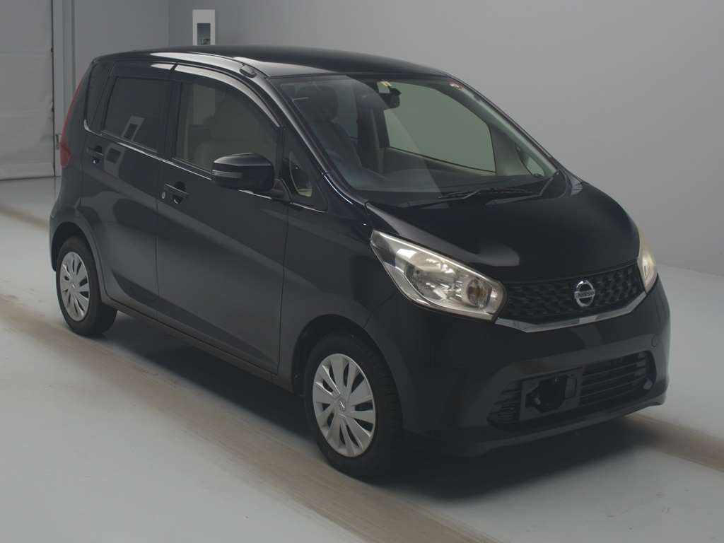 2013 Nissan DAYZ B21W[2]