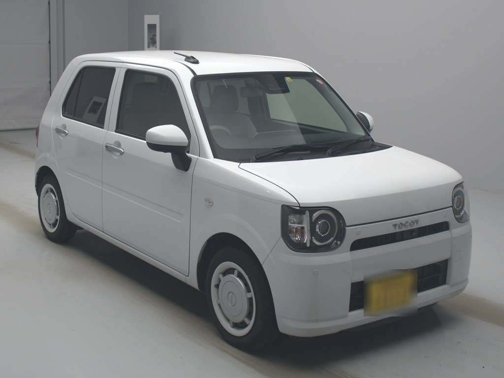 2022 Daihatsu Mira Tocot LA550S[2]