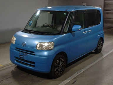 2010 Daihatsu Tanto