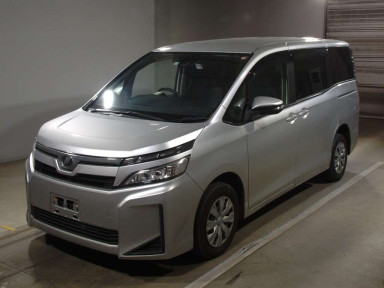 2019 Toyota Voxy