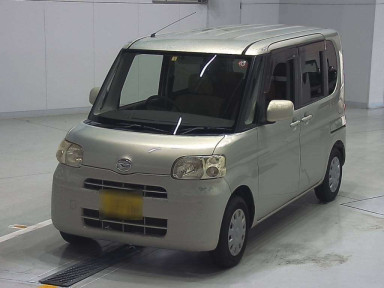 2010 Daihatsu Tanto