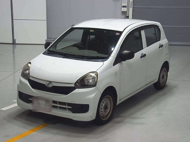 2013 Daihatsu Mira es