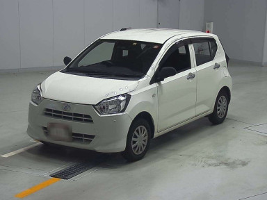 2017 Daihatsu Mira es