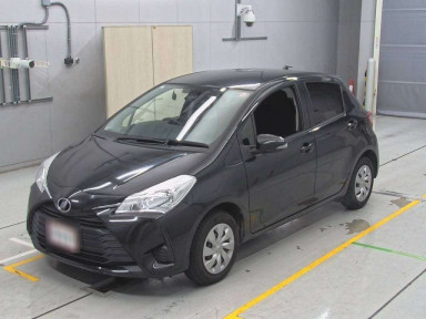 2017 Toyota Vitz