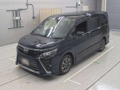 2017 Toyota Voxy