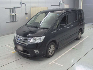 2013 Nissan Serena