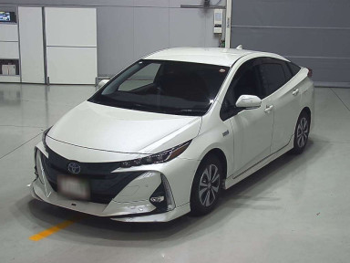 2018 Toyota Prius PHV