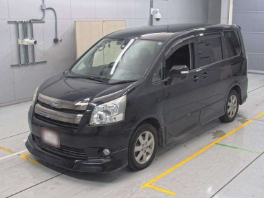 2007 Toyota Noah