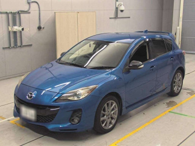 2013 Mazda Axela Sport