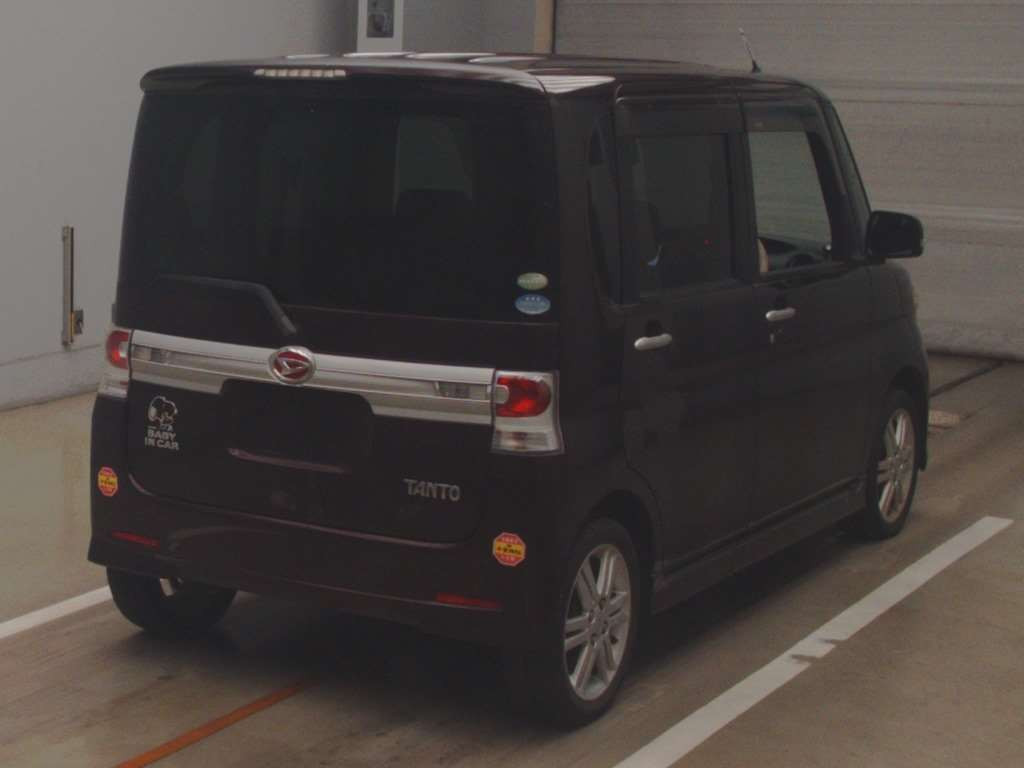 2011 Daihatsu Tanto Custom L375S[1]