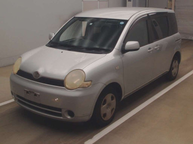 2003 Toyota Sienta