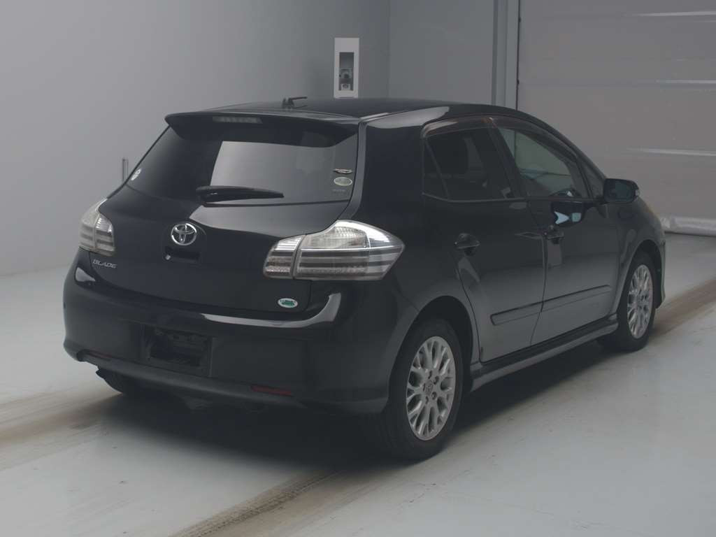 2009 Toyota Blade AZE156H[1]