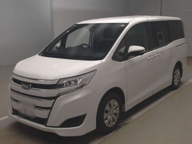 2019 Toyota Noah