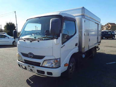 2013 Hino DUTRO